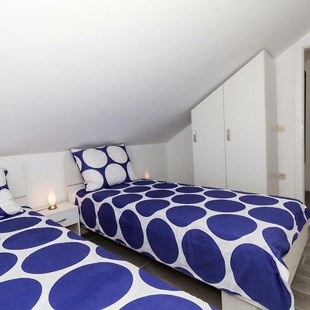 New Apartment Joly Sea View ビオグラード・ナ・モル エクステリア 写真