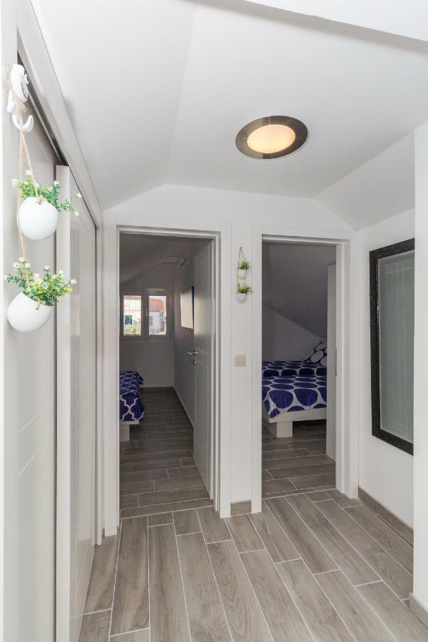 New Apartment Joly Sea View ビオグラード・ナ・モル エクステリア 写真